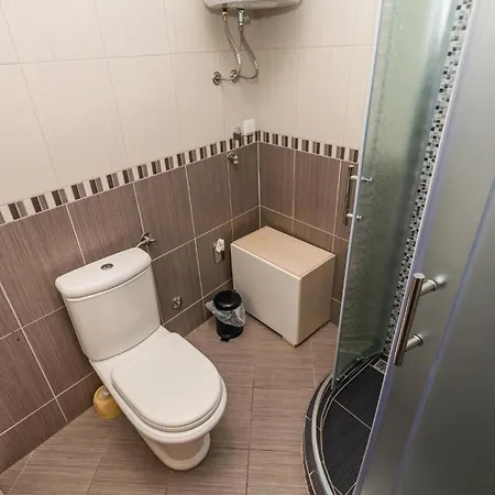 2 Bedroom Beautiful In Daire *