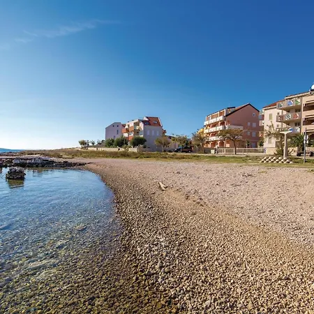 2 Bedroom Stunning In Povljana