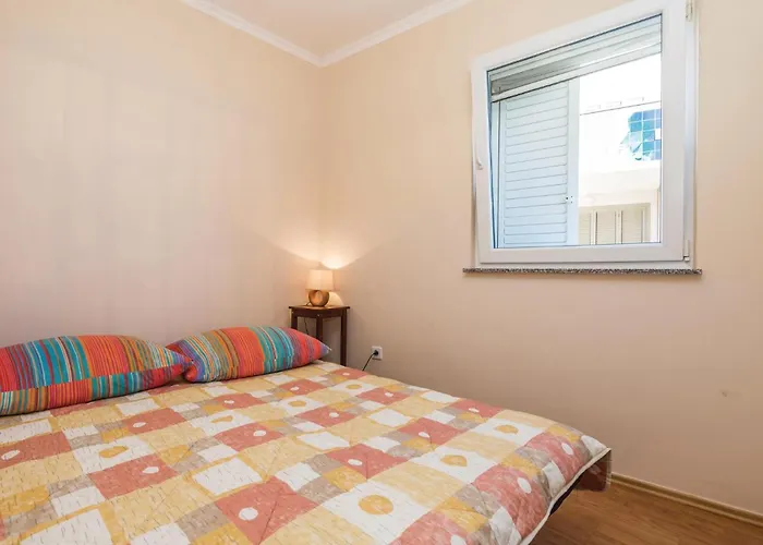 Beautiful In Appartement Povljana